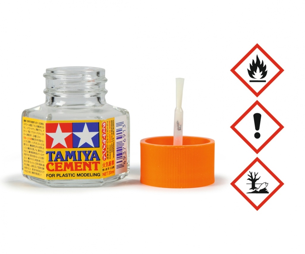 Tamiya Cement w/Brush for plastic models